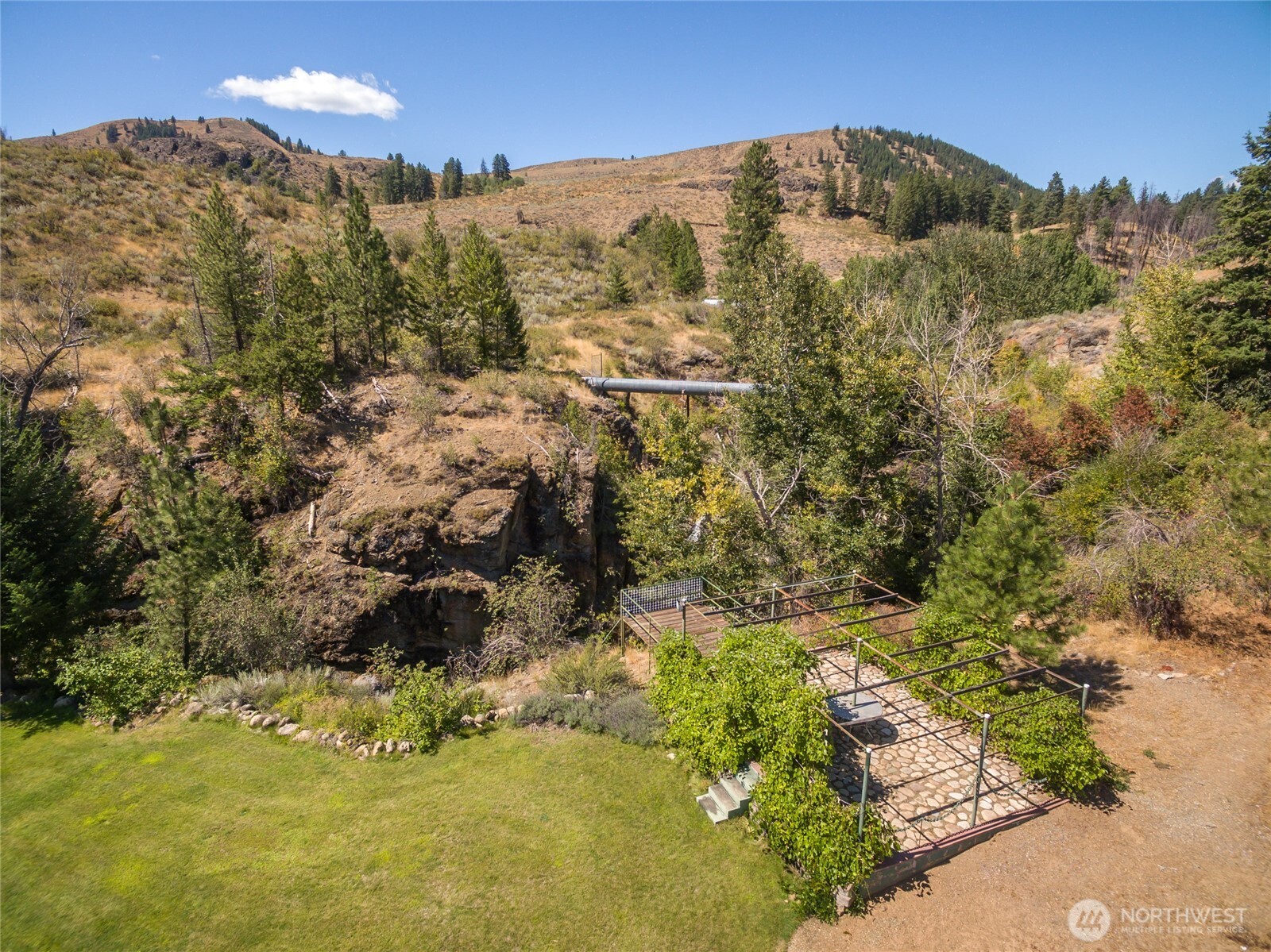 572 B W Chewuch Road Winthrop, WA 98862 - Photo 35 of 37 a view of lake and green space