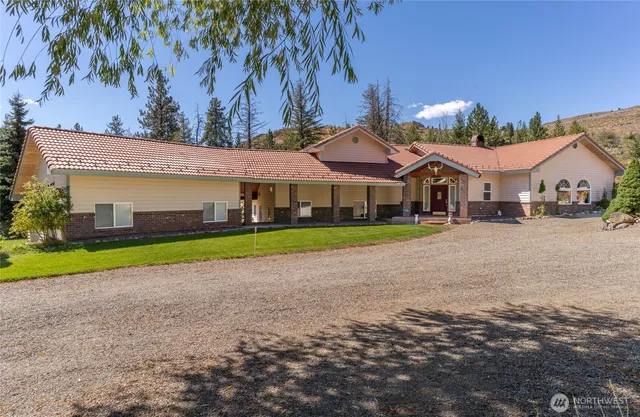 $1,199,000 | 572 B W Chewuch Road, Winthrop, WA 98862