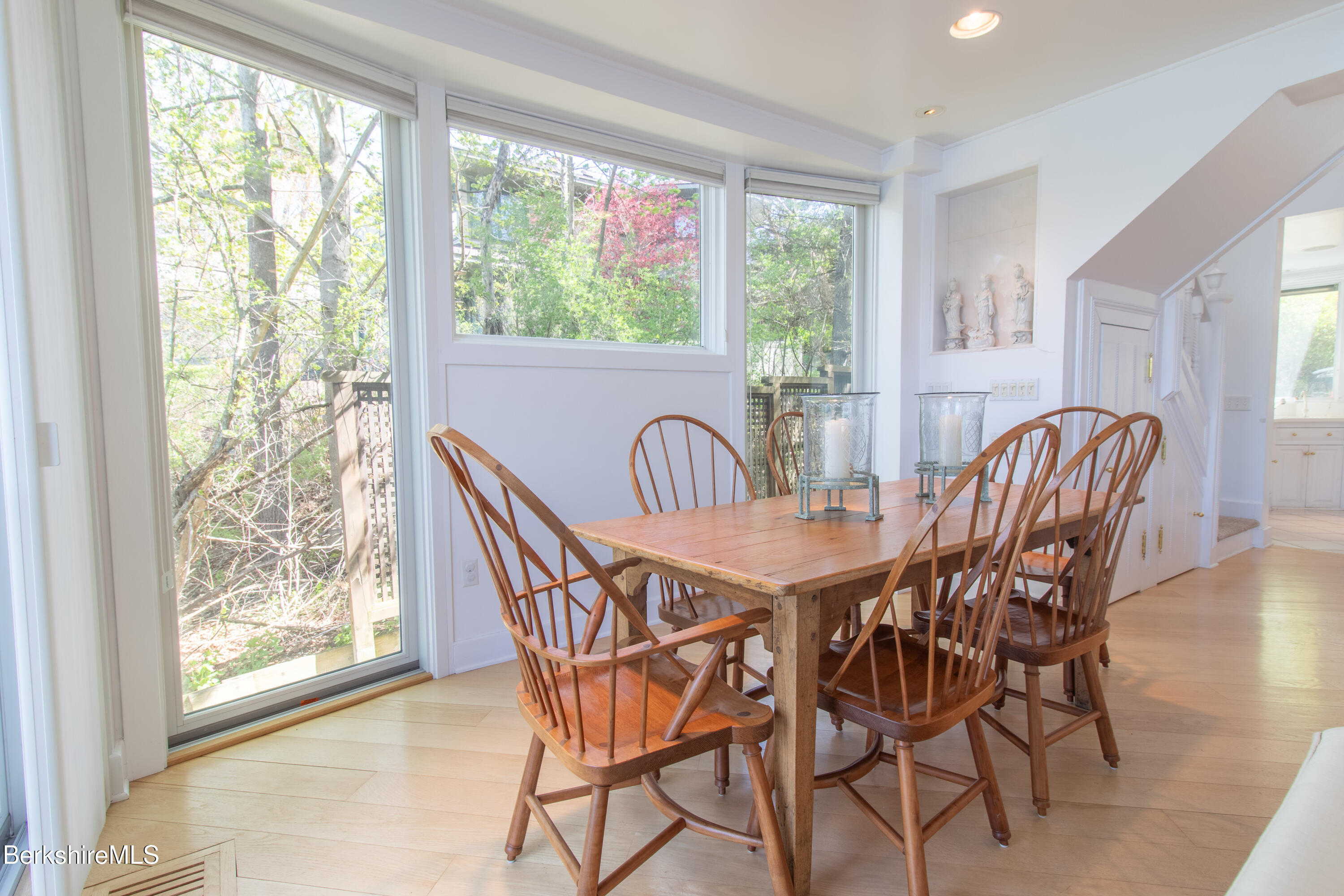 10 Mahkeenac Shores Road Stockbridge, MA 01262 - Photo 11 of 50 Dining area of Great Room
