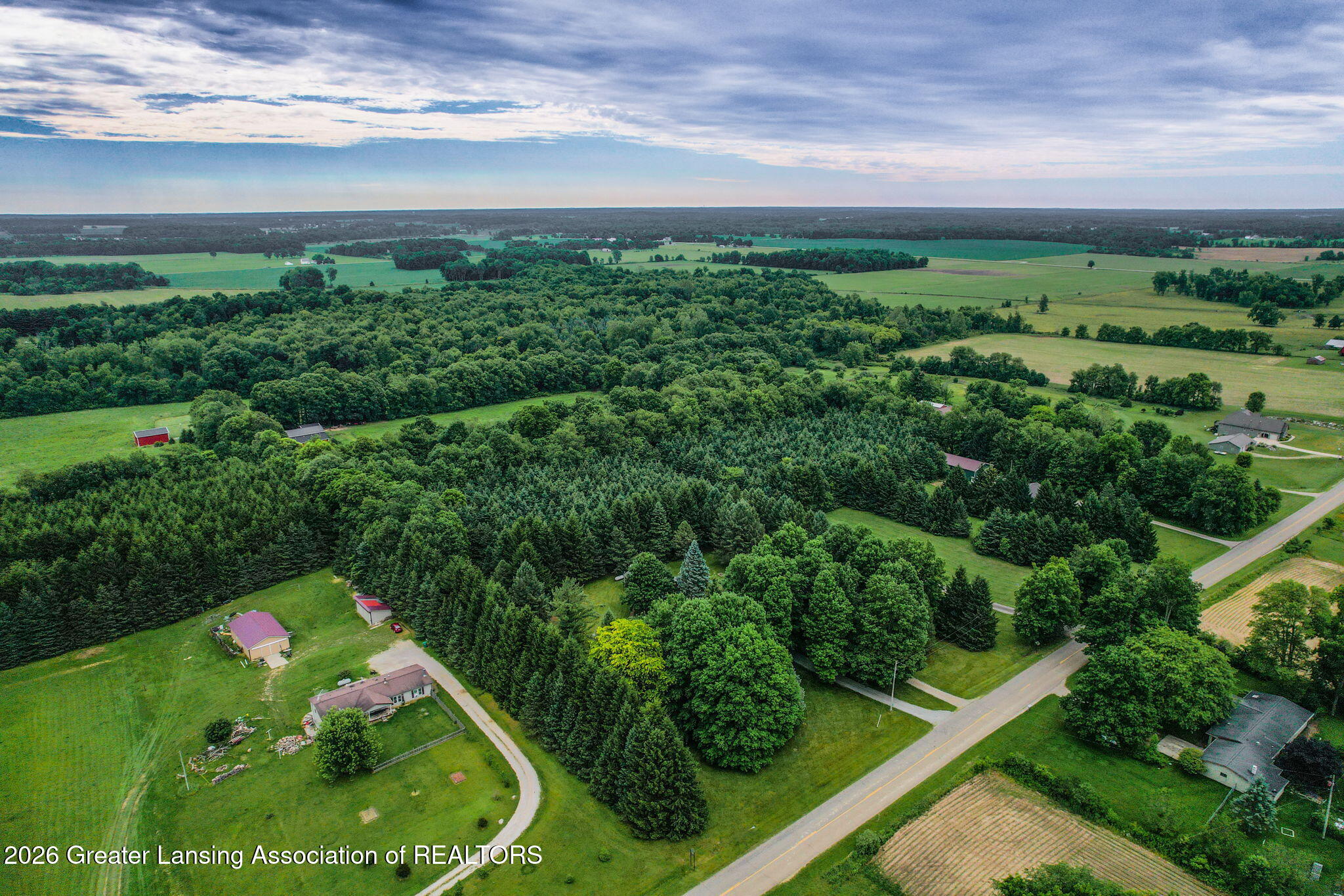 916 North Ainger Road Charlotte, MI 48813 - Photo 2 of 43 2-web-or-mls-dji_fly_20260624_094842_382
