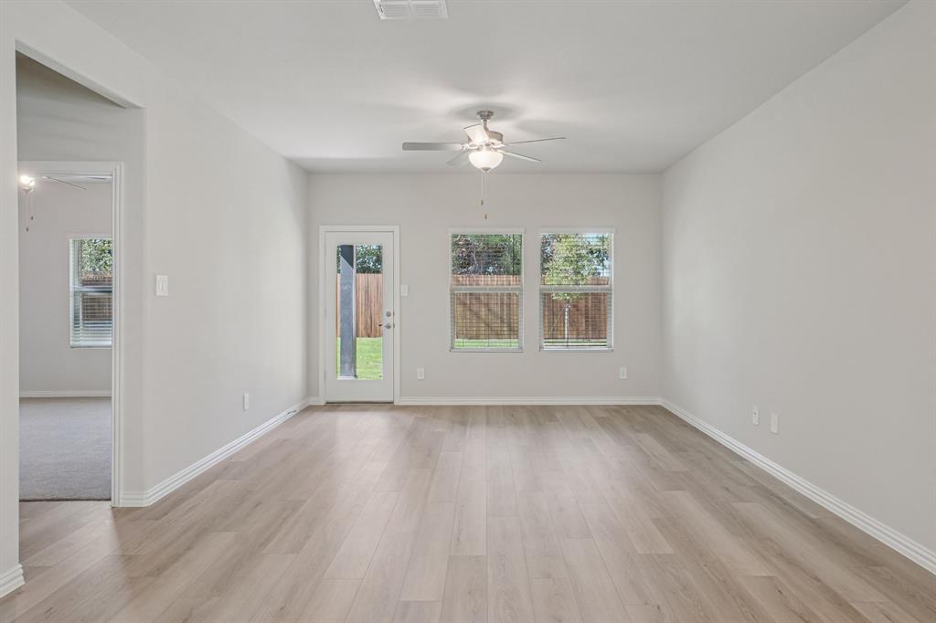 1633 Arches Road Anna, TX 75409 - Photo 11 of 29 Photo is not of the actual home, but is an inspirational photo of builder’s model home and may depict options, furnishings, and/or decorator features that are not included.