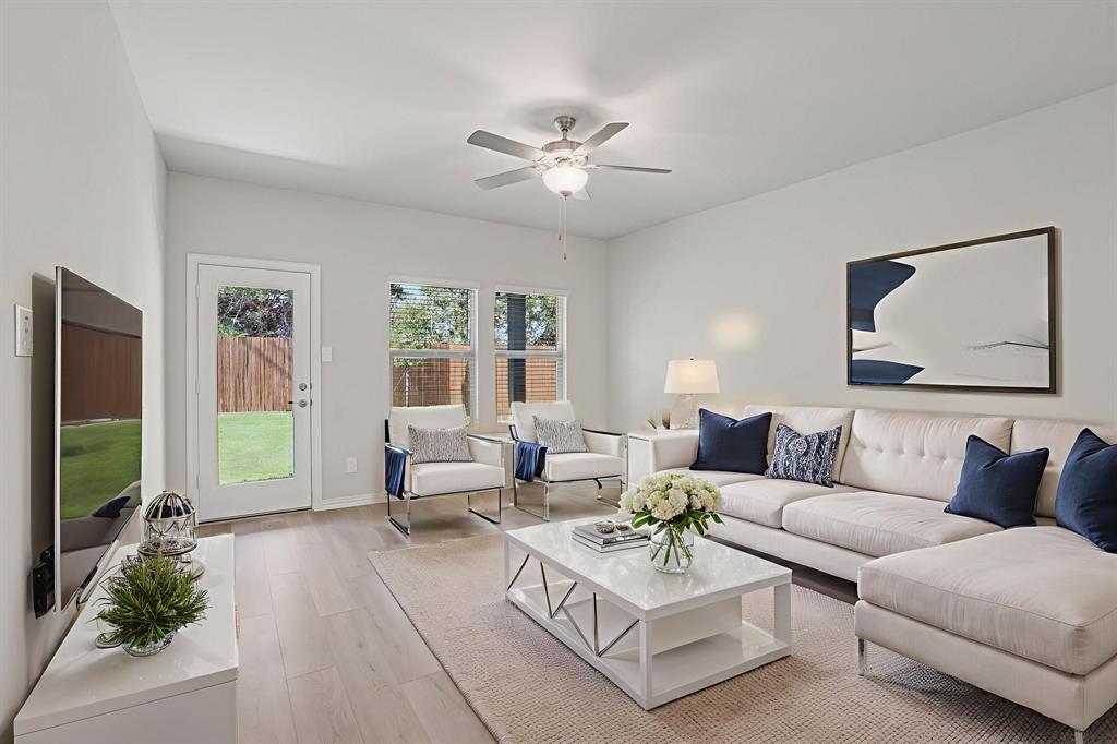 1633 Arches Road Anna, TX 75409 - Photo 13 of 29 Photo is not of the actual home, but is an inspirational photo of builder’s model home and may depict options, furnishings, and/or decorator features that are not included.