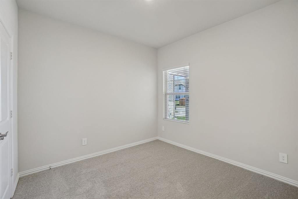 1633 Arches Road Anna, TX 75409 - Photo 21 of 29 Photo is not of the actual home, but is an inspirational photo of builder’s model home and may depict options, furnishings, and/or decorator features that are not included.