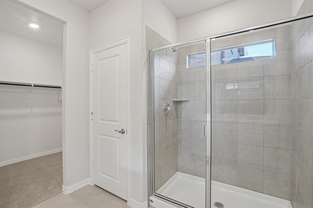 1633 Arches Road Anna, TX 75409 - Photo 27 of 29 Photo is not of the actual home, but is an inspirational photo of builder’s model home and may depict options, furnishings, and/or decorator features that are not included.