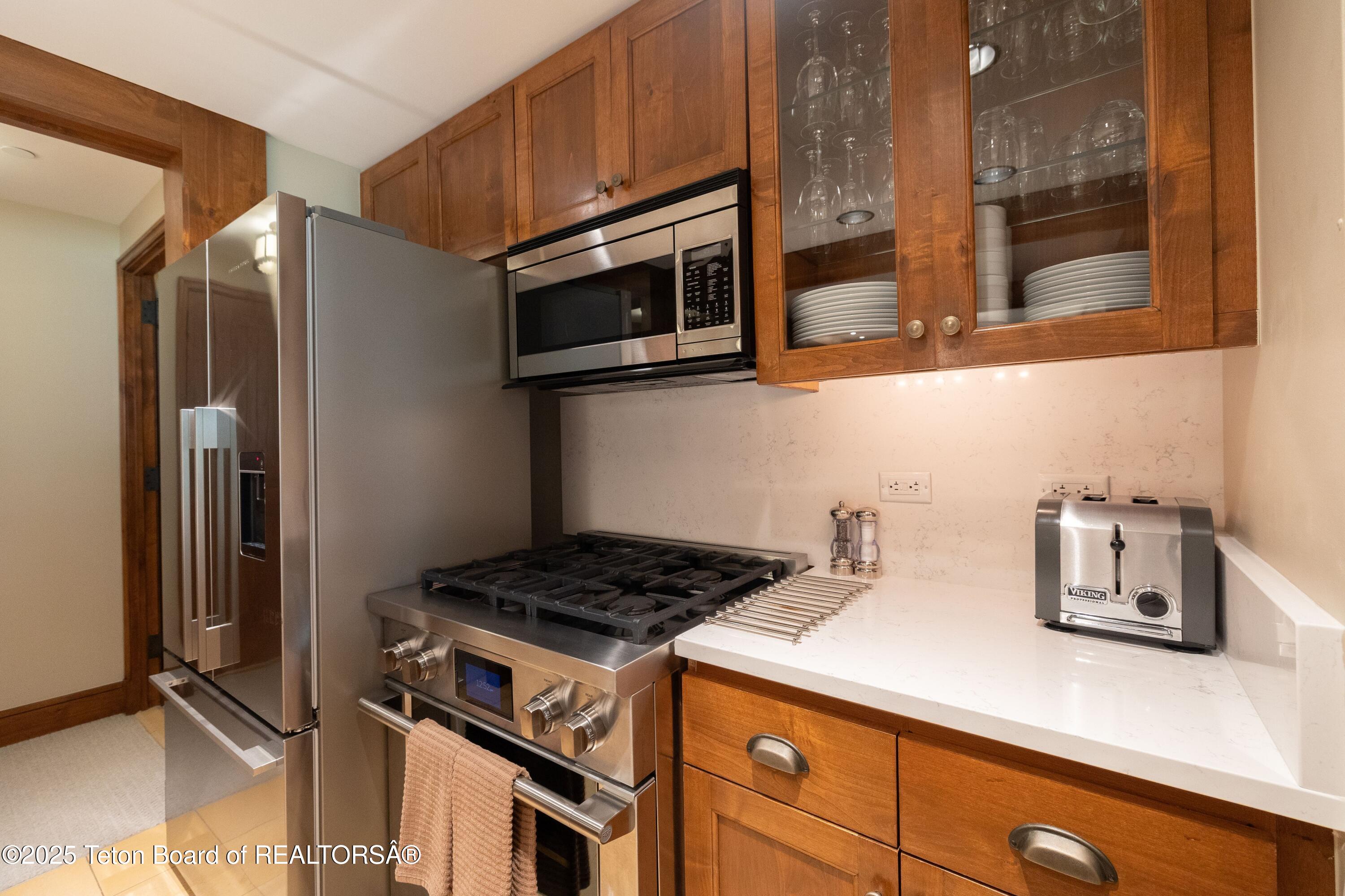 7680 Granite Loop Road, Unit 550 Teton Village, WY 83001 - Photo 5 of 13 Four Seasons