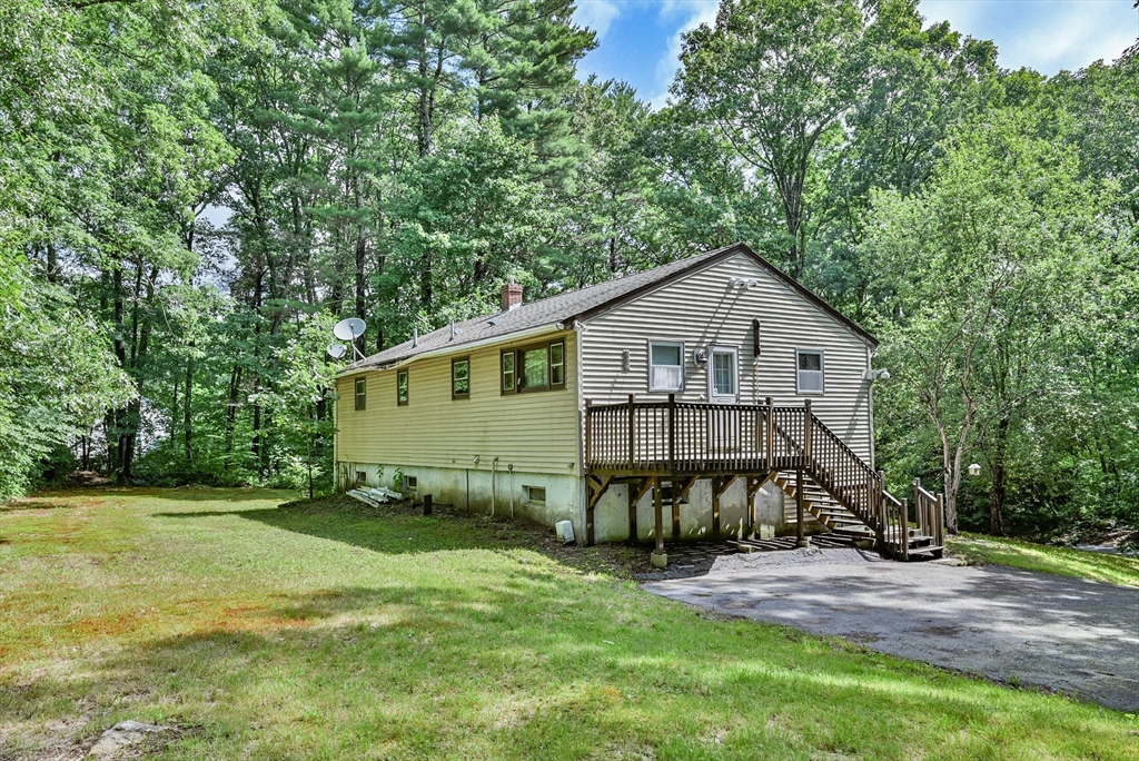 151 Baker Pond Road Dudley, MA 01571 - Photo 7 of 33