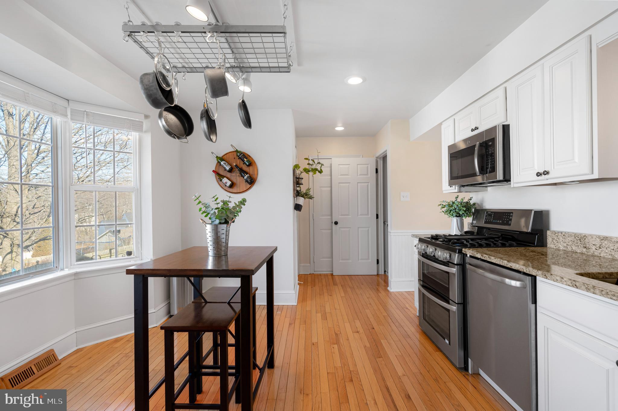 6598 Allen Road Sykesville, MD 21784 - Photo 13 of 46 Stainless Steel Appliances and Granite Countertops