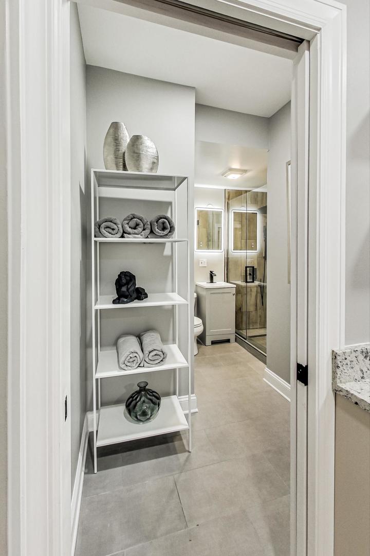 2108 North Seminary Avenue, Unit 5 Chicago, IL 60614 - Photo 12 of 16