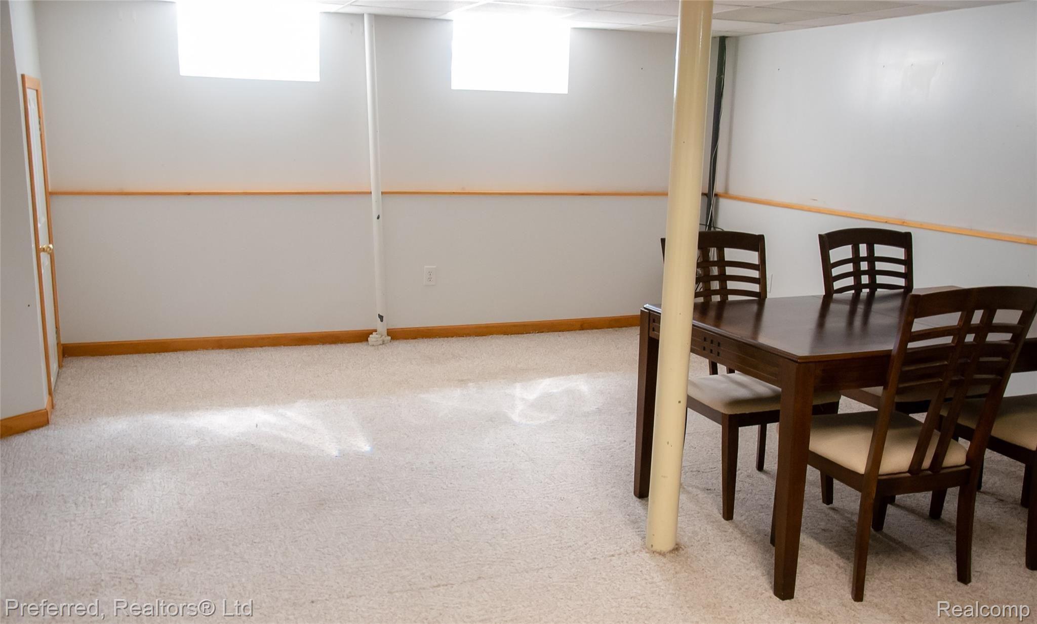9341 Rosedale Boulevard Allen Park, MI 48101 - Photo 29 of 36 DSC_8460.jpg