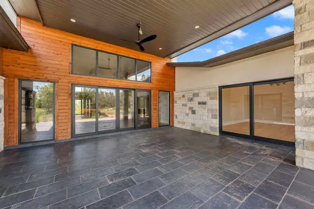 a view of an entrance with building