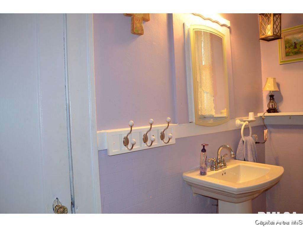 1500 Phillips Avenue Springfield, IL 62702 - Photo 7 of 29