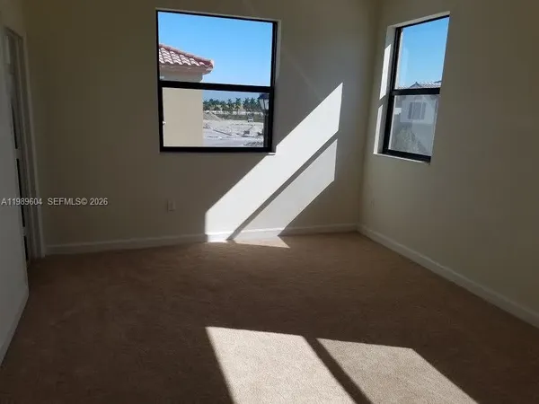 $2,900 | 9205 West 33rd Way, Unit 9205, Hialeah, FL 33018