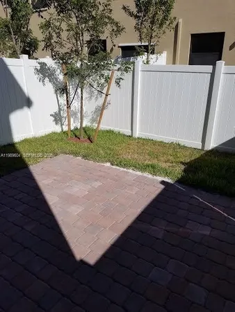 $2,900 | 9205 West 33rd Way, Unit 9205, Hialeah, FL 33018