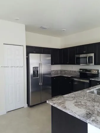 $2,900 | 9205 West 33rd Way, Unit 9205, Hialeah, FL 33018