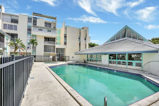 $138,000 | 2029 Northwest 46th Avenue, Unit E204, Lauderhill, FL 33313