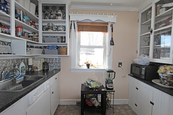 64 Elmlawn Road Braintree, MA 02184 - Photo 11 of 19 Gallery Image 11