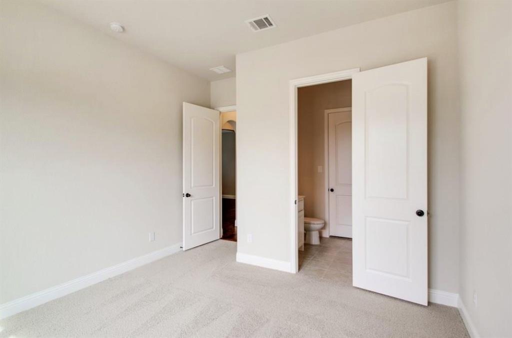 421 Prairie Run Aledo, TX 76008 - Photo 17 of 19