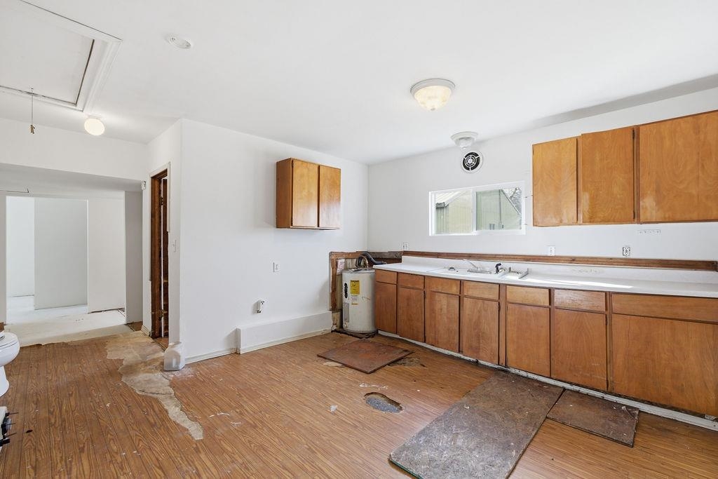 160 Southwest Creston Avenue Creston, WA 99117 - Photo 12 of 31