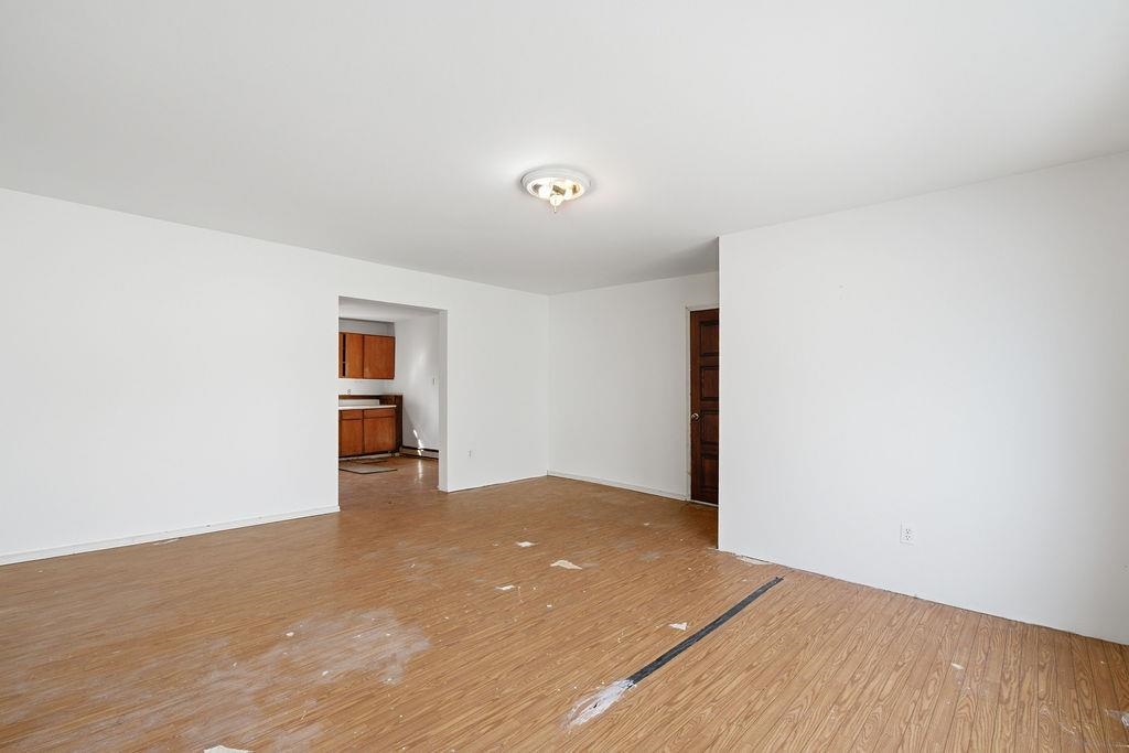 160 Southwest Creston Avenue Creston, WA 99117 - Photo 15 of 31