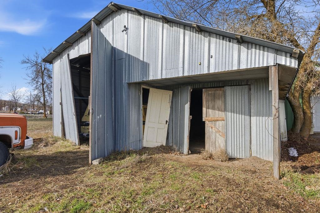 160 Southwest Creston Avenue Creston, WA 99117 - Photo 22 of 31