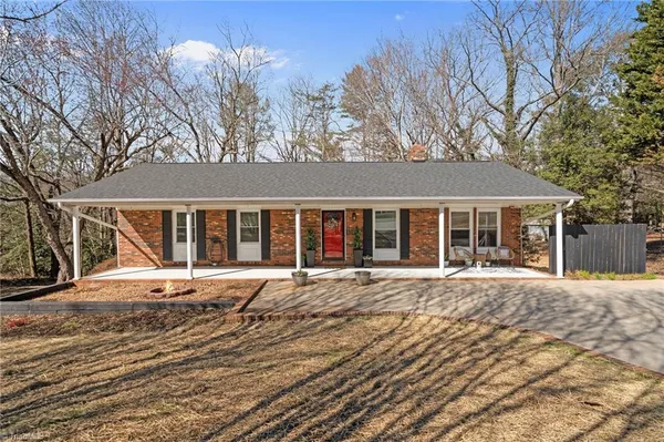 $328,000 | 238 Holly Pine Street, North Wilkesboro, NC 28659