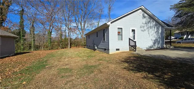 $1,600 | 4146 Carnation Drive, Winston-Salem, NC 27105