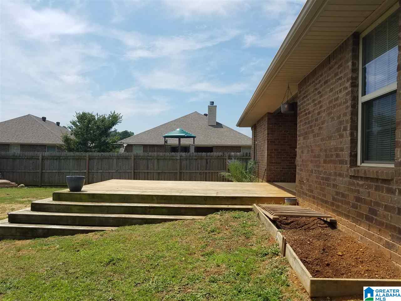 317 Vincent Street Alabaster, AL 35007 - Photo 10 of 37