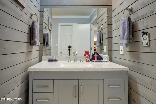 $330,000 | 429 Deer Path Lane, Unit 103, Gatlinburg, TN 37738