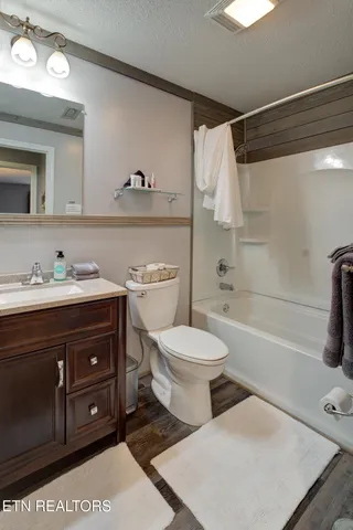 $330,000 | 429 Deer Path Lane, Unit 103, Gatlinburg, TN 37738