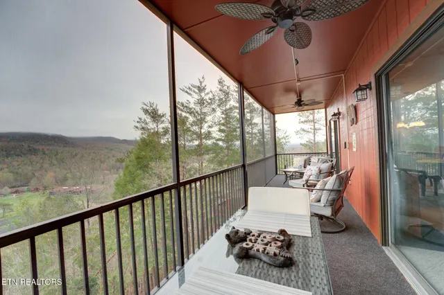 $330,000 | 429 Deer Path Lane, Unit 103, Gatlinburg, TN 37738