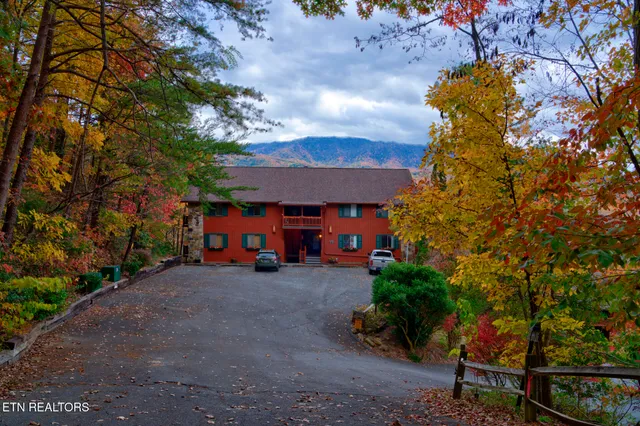$330,000 | 429 Deer Path Lane, Unit 103, Gatlinburg, TN 37738