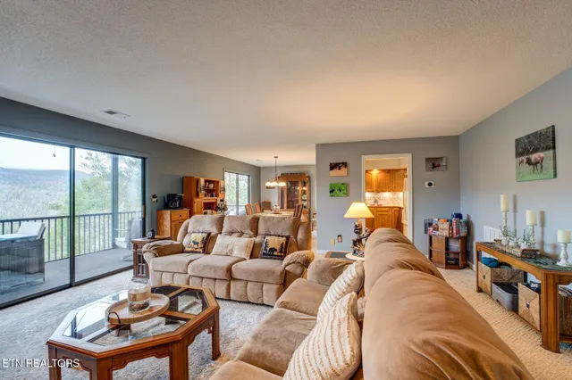 $330,000 | 429 Deer Path Lane, Unit 103, Gatlinburg, TN 37738
