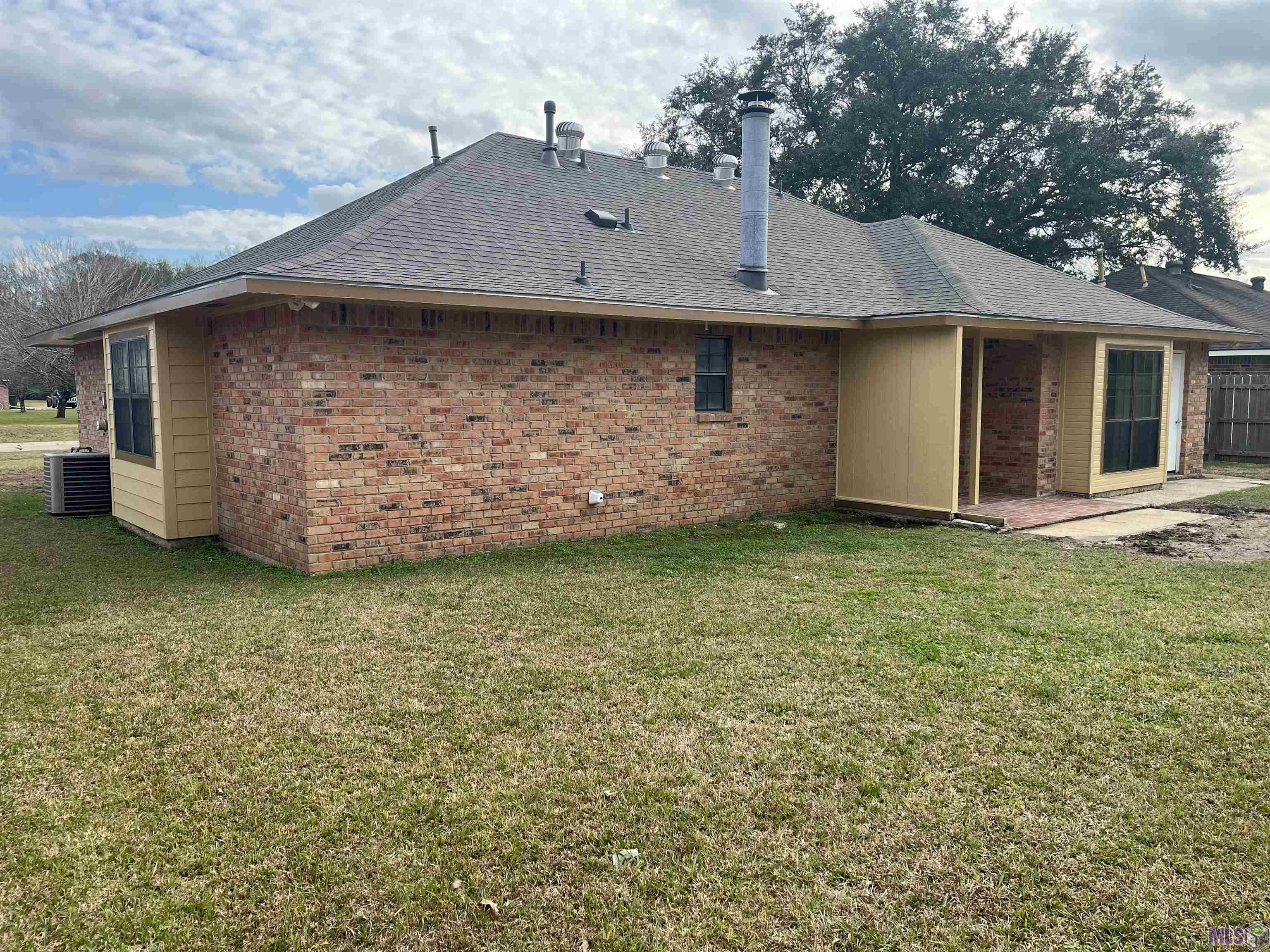 7547 Green Gate Drive Baton Rouge, LA 70811 - Photo 4 of 14