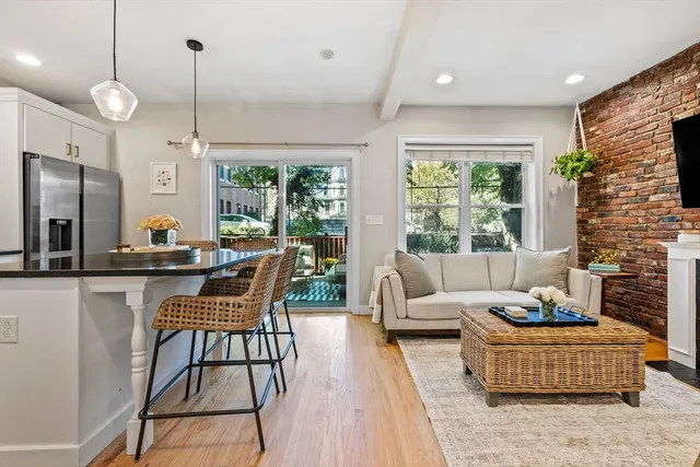 $580,000 | 39 I Street, Unit 1, Boston, MA 02127