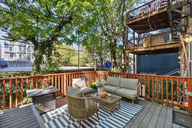 $580,000 | 39 I Street, Unit 1, Boston, MA 02127