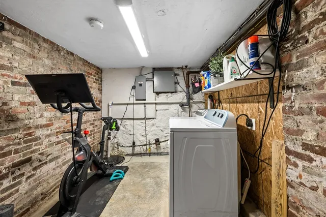 $580,000 | 39 I Street, Unit 1, Boston, MA 02127