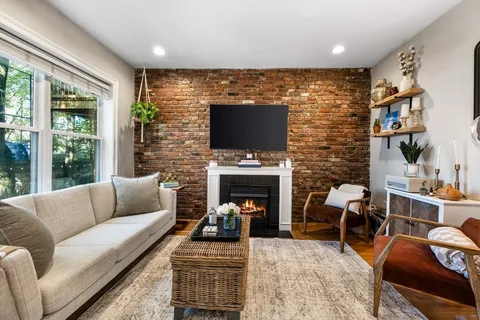 $589,000 | 39 I Street, Unit 1, Boston, MA 02127