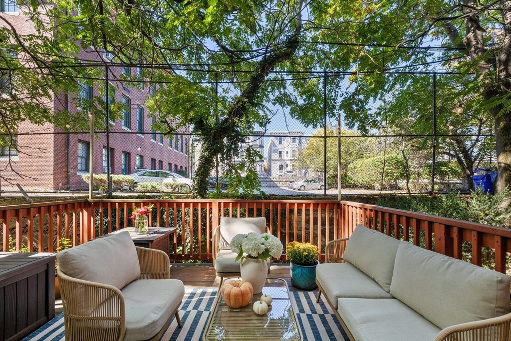 39 I Street, Unit 1 Boston, MA 02127 - Photo 9 of 17