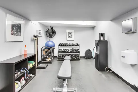 $499,000 | 345 West Fullerton Parkway, Unit 1905, Chicago, IL 60614