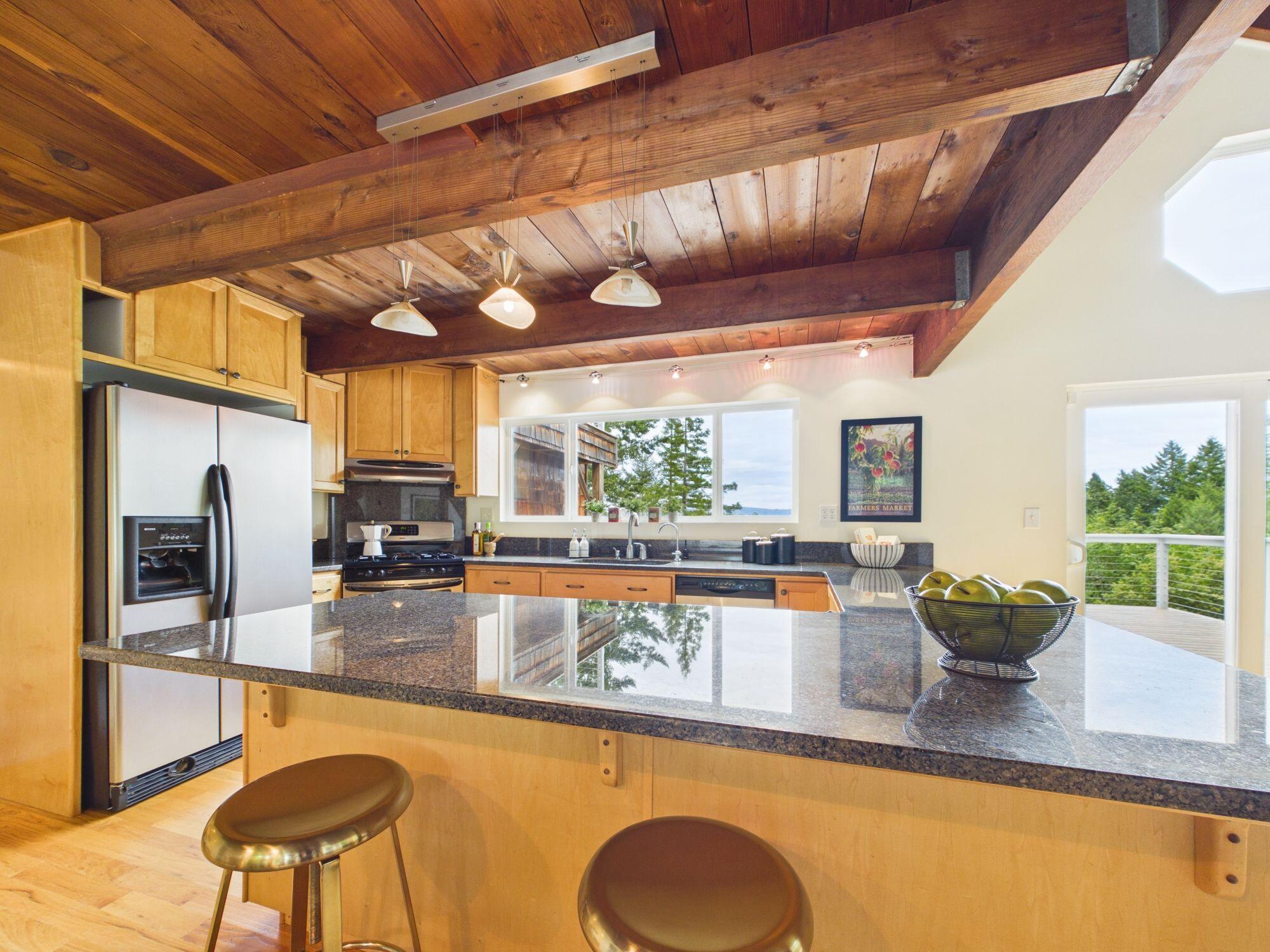 7090 Fickle Hill Road Arcata, CA 95521 - Photo 5 of 60 Gallery Image 5