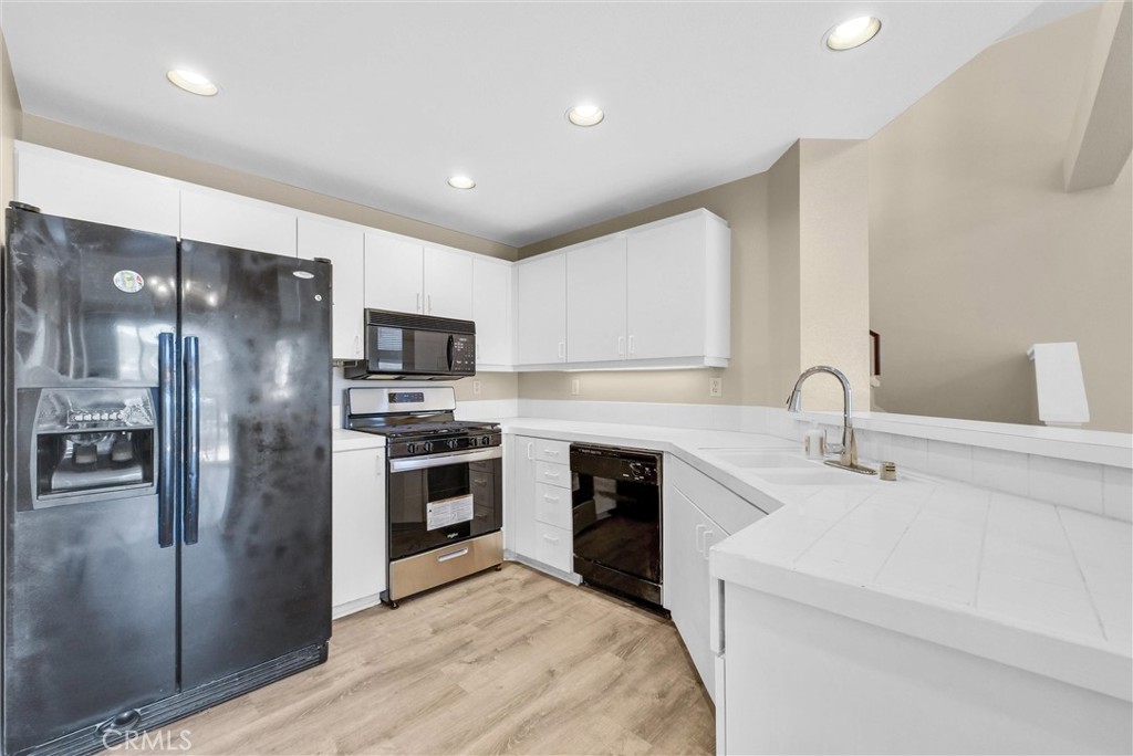 2951 Vía Milano, Unit 202 Corona, CA 92879 - Photo 5 of 29