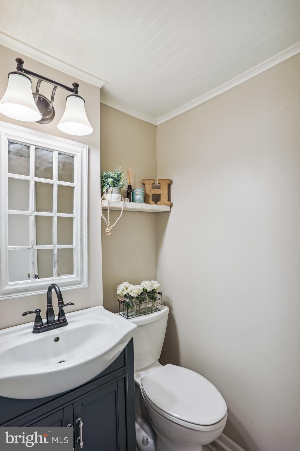 19421 Olney Mill Road Olney, MD 20832 - Photo 33 of 65 Renovated Powder Room