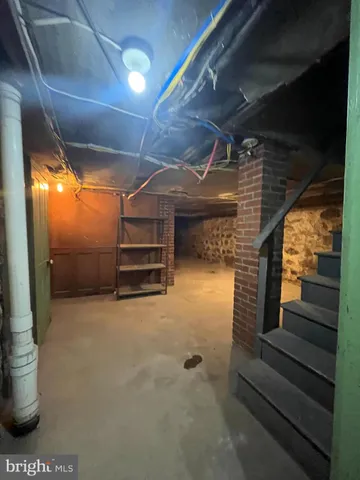 $190,000 | 124 Bedford Street, Cumberland, MD 21502