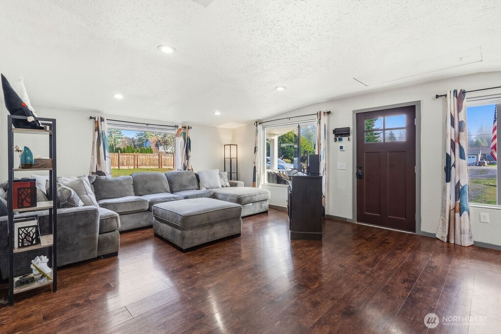 917 Garden Road Aberdeen, WA 98520 - Photo 18 of 36