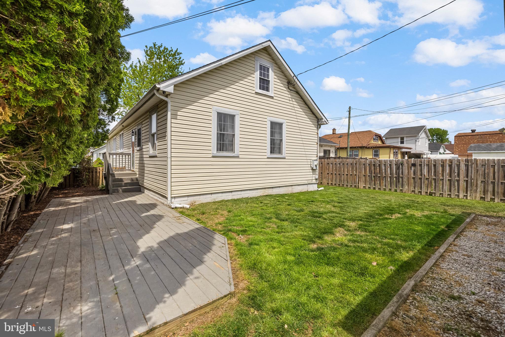 2913 Ritchie Avenue Baltimore, MD 21219 - Photo 32 of 34 a view of a backyard with a garden