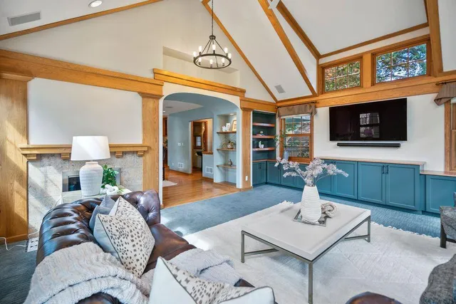 $3,500 | 5160 North Kent Avenue, Whitefish Bay, WI 53217