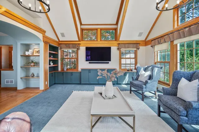 $3,500 | 5160 North Kent Avenue, Whitefish Bay, WI 53217