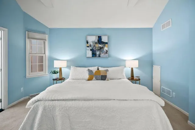 $3,500 | 5160 North Kent Avenue, Whitefish Bay, WI 53217