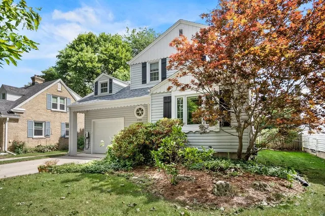 $3,500 | 5160 North Kent Avenue, Whitefish Bay, WI 53217