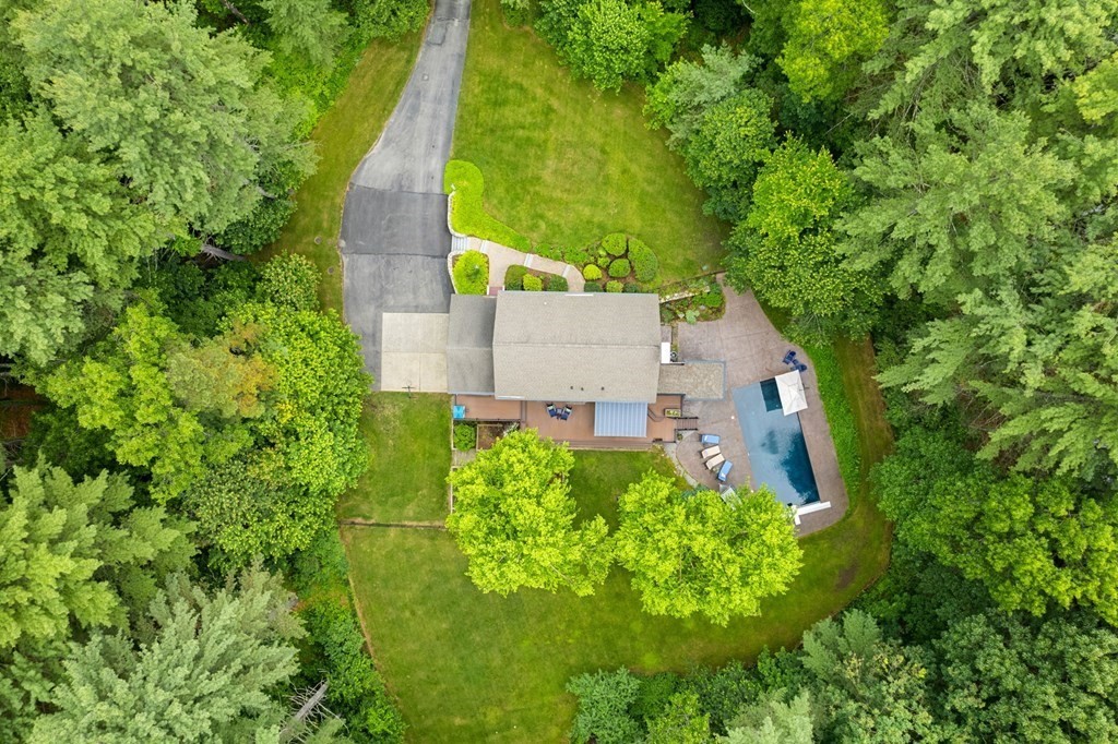 114 Raddin Road Groton, MA 01450 - Photo 3 of 40 Gallery Image 3